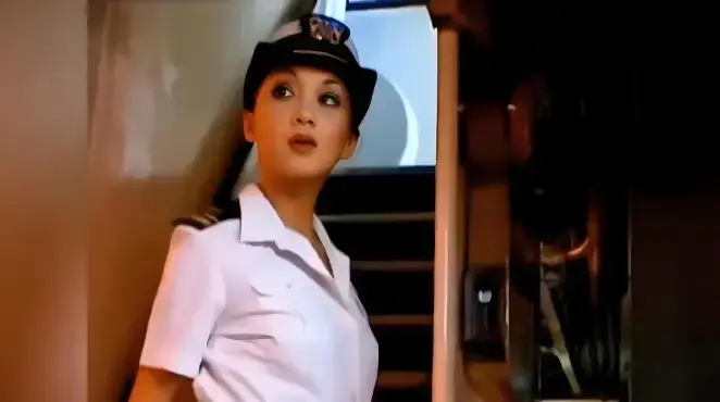 《女警奥莎娜》无删减版高清在线观看-2025法国《女警奥莎娜》全集免费播放-国语中字剧情片
