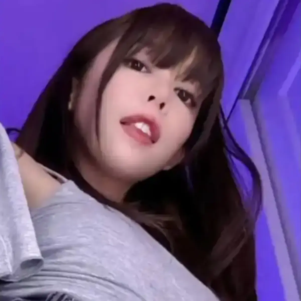 《绯红小猫KittyKum》高清HD无删减完整版在线观看 - 绯红小猫KittyKum全集1080P免费播放 - VS影视系列合集资源