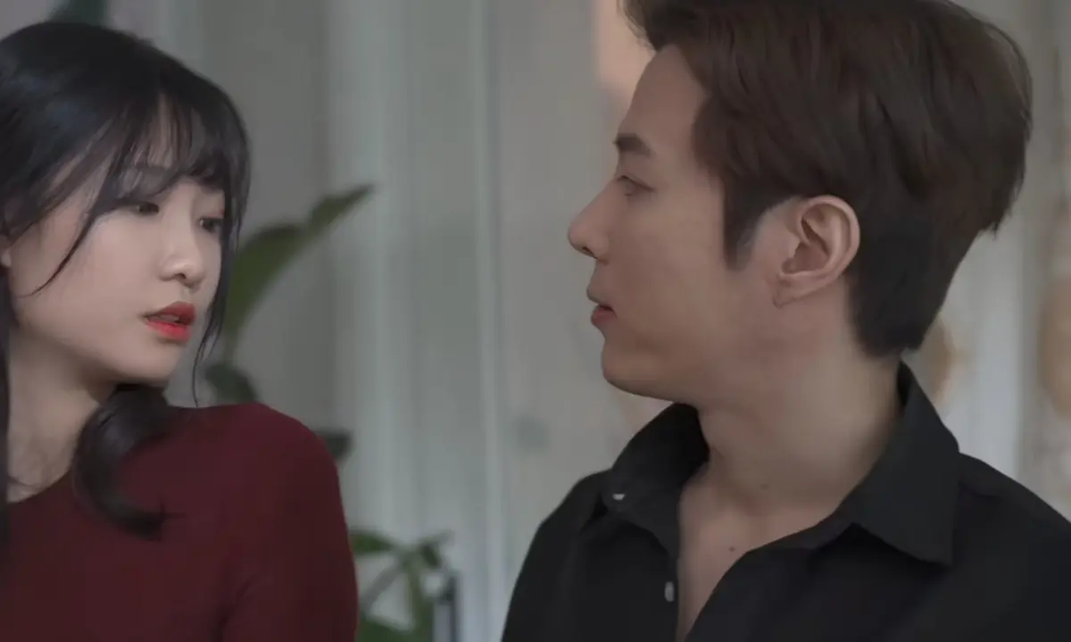 《债务人的妻子》尹律主演未删减版蓝光免费在线观看-韩国电影高清完整版无广告播放-债务人的妻子电影完整版在线观看