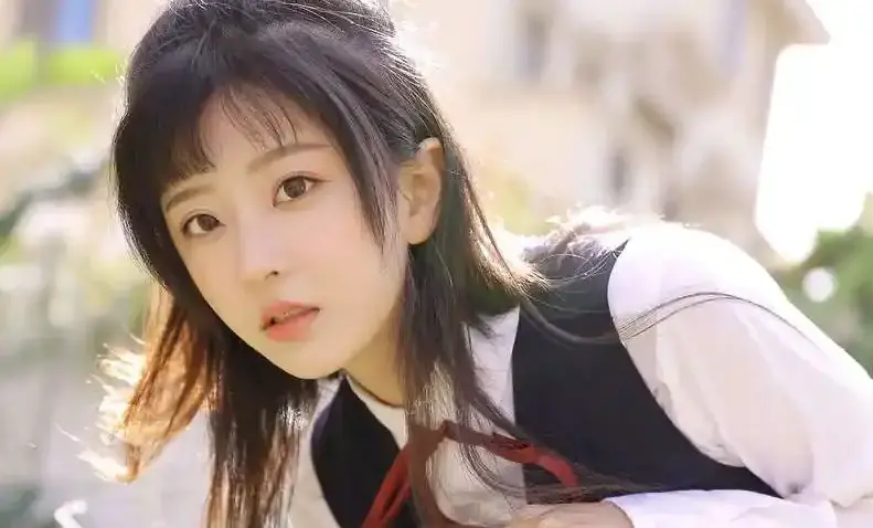 美国电影《美丽小蜜桃》无删减完整版在线观看-《美丽小蜜桃》高清免费播放-全片HD1080P画质无广告